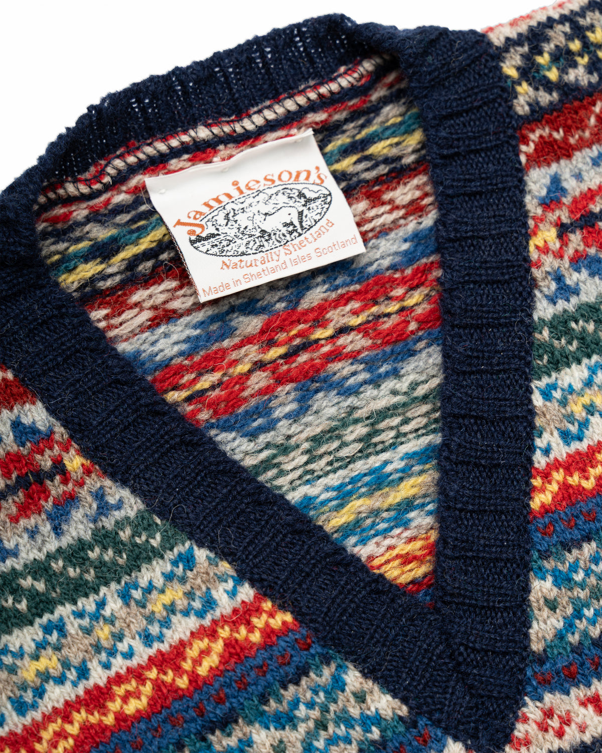 Knitted Sleeveless Vest Fair Isle | Jamieson's