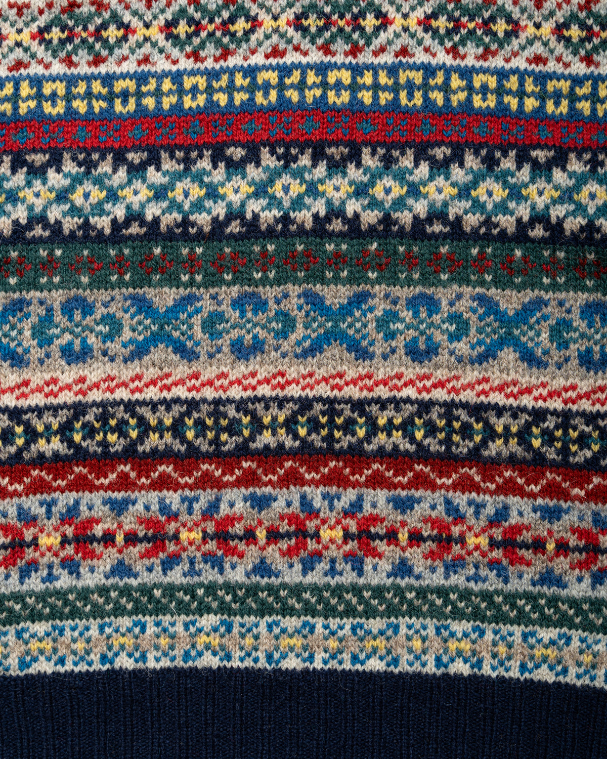 Knitted Sleeveless Vest Fair Isle | Jamieson's