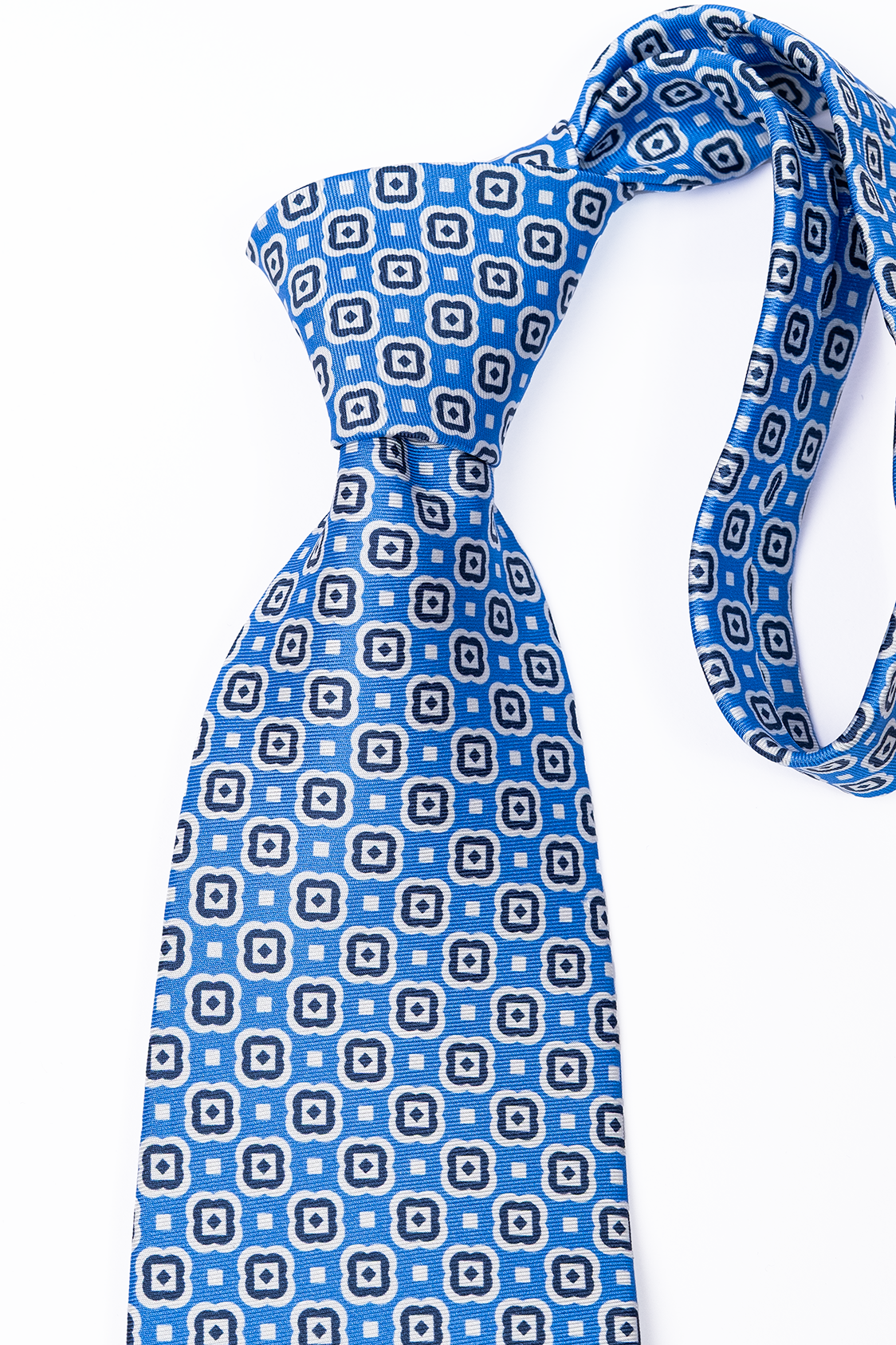 Corbata de Seda Celeste / Personality