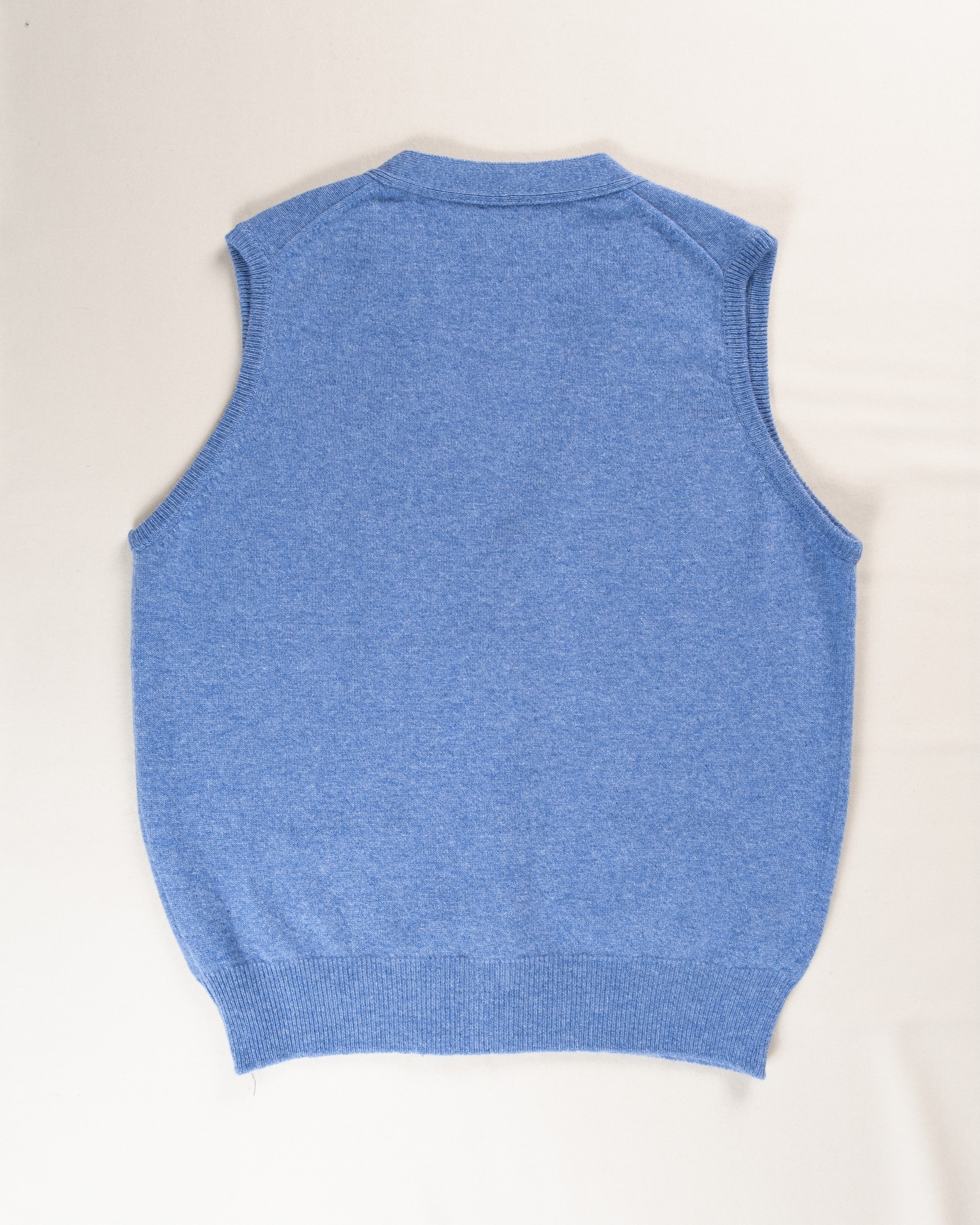 Lambswool Sleeveless Cardigan Surf / CASA SARTORIAL