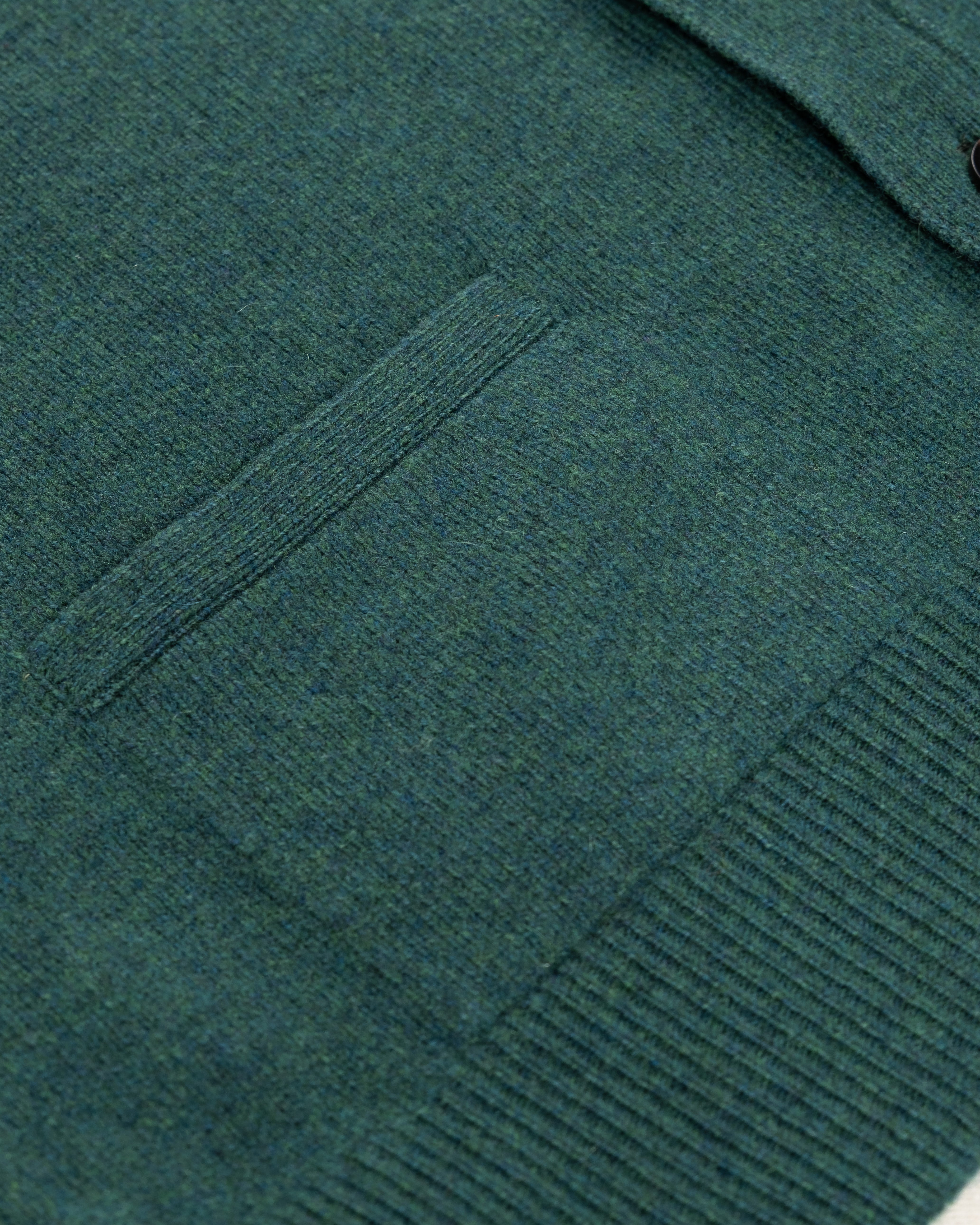 Lambswool Sleeveless Cardigan Cossack / CASA SARTORIAL