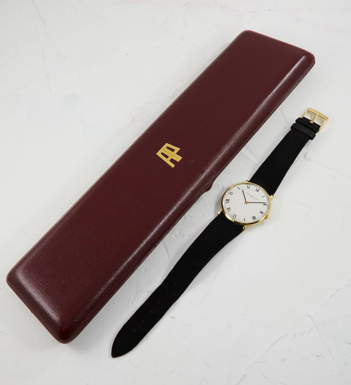 Audemars Piguet Ultra Thin - 18k Yellow Gold - 1960s