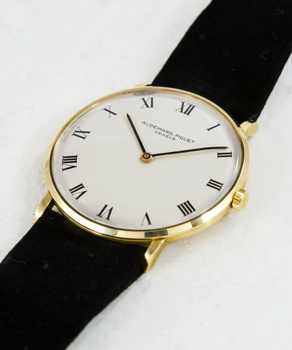 Audemars Piguet Ultra Thin - 18k Yellow Gold - 1960s