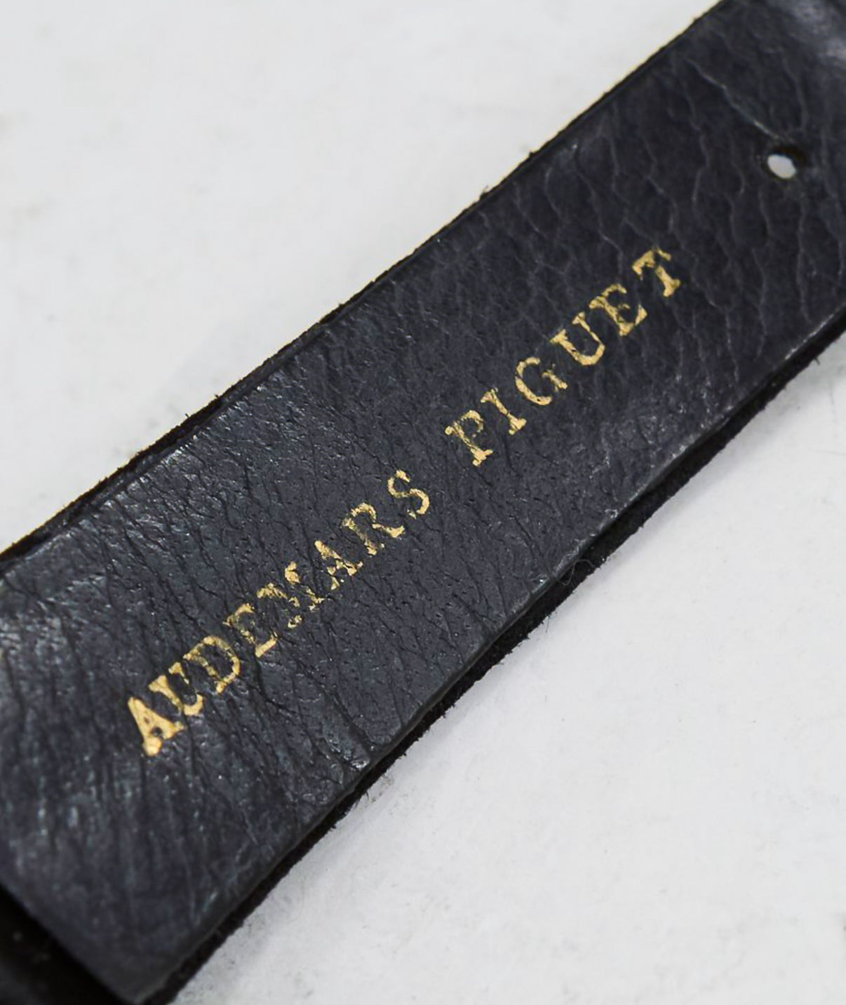 Audemars Piguet Ultra Thin - 18k Yellow Gold - 1960s