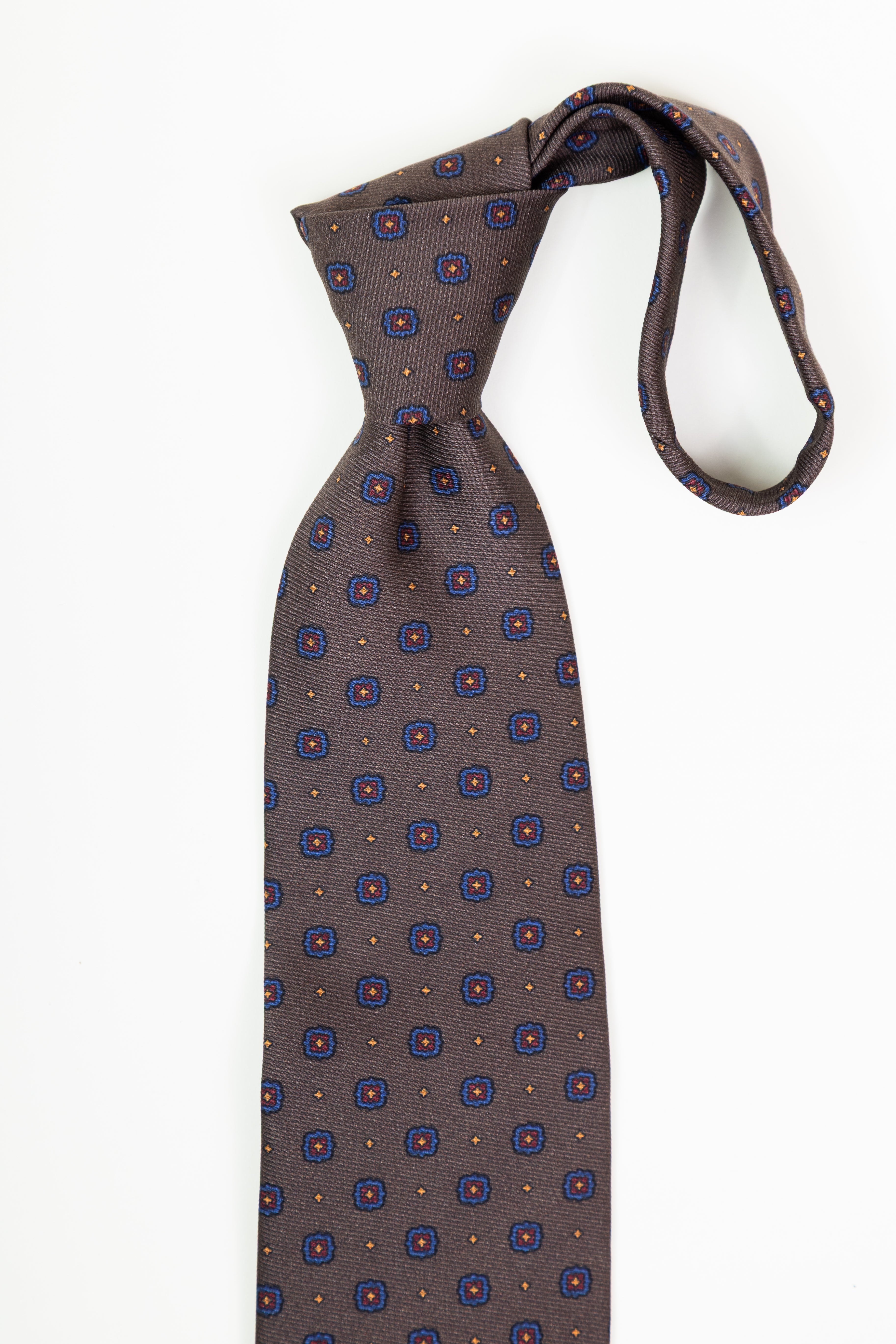 Corbata de seda printed twill Floral motive brown in town / CASA SARTORIAL