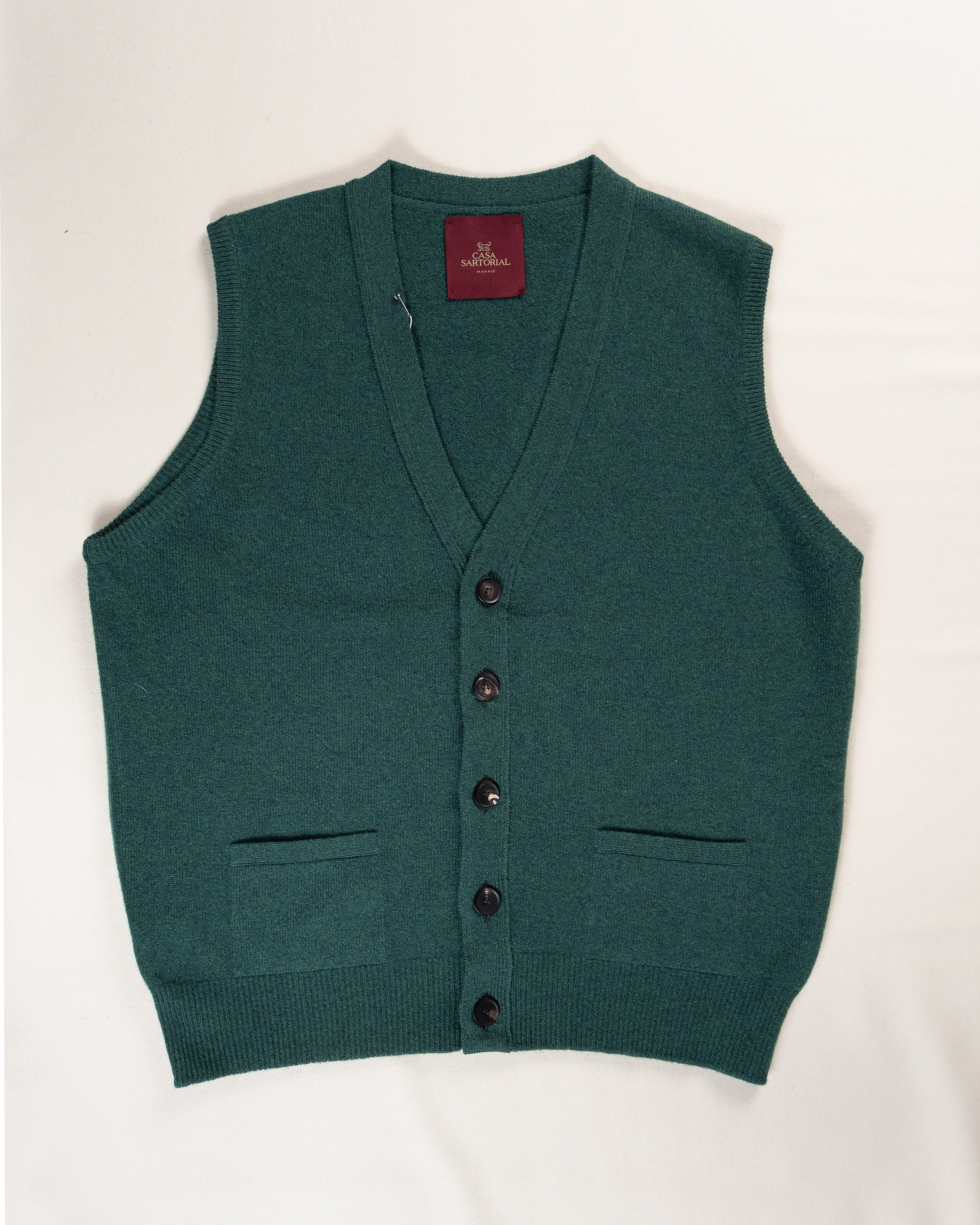 Lambswool Sleeveless Cardigan Cossack / CASA SARTORIAL