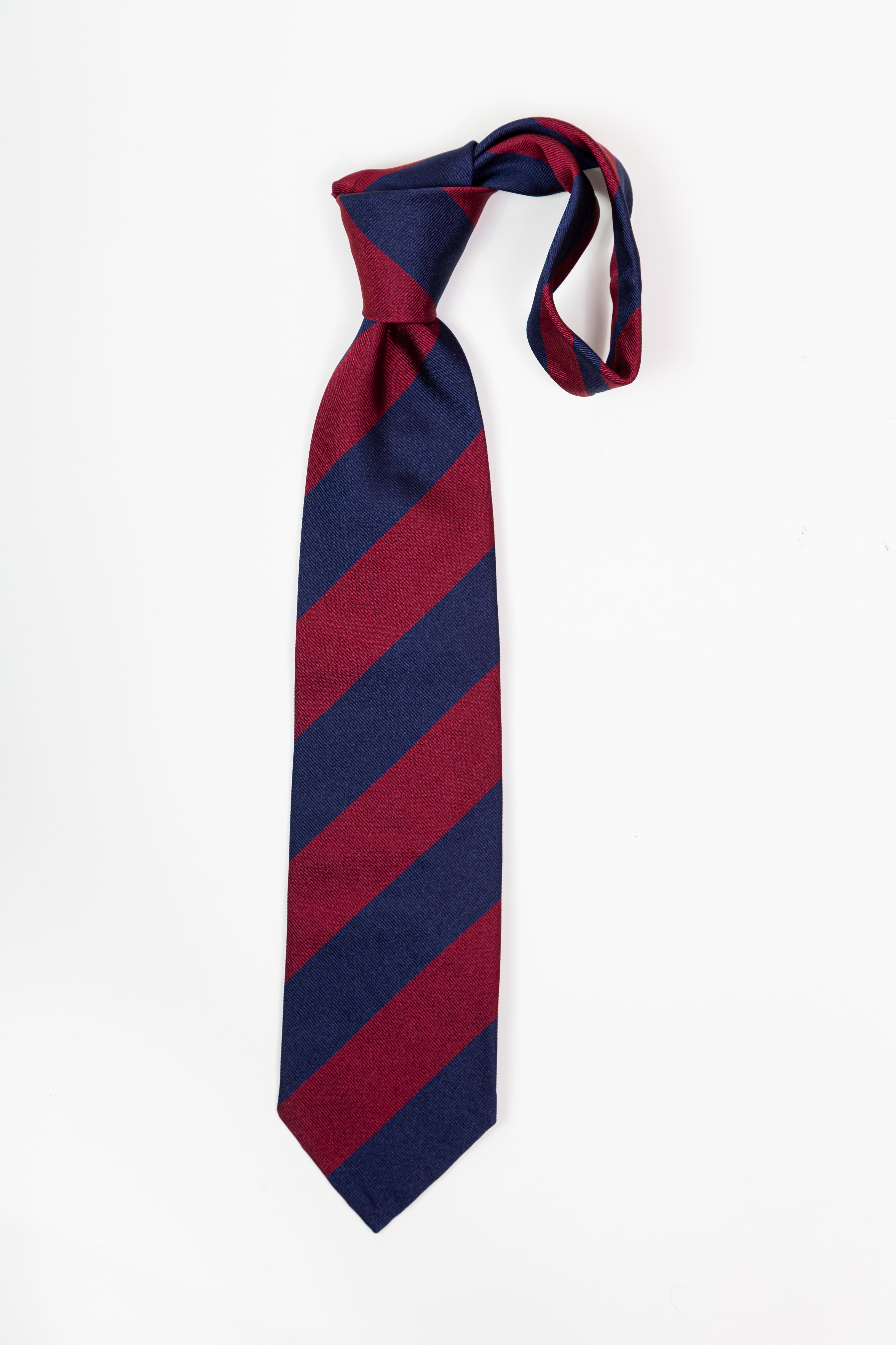 Corbata seda regimental Brigade of Guards / CASA SARTORIAL