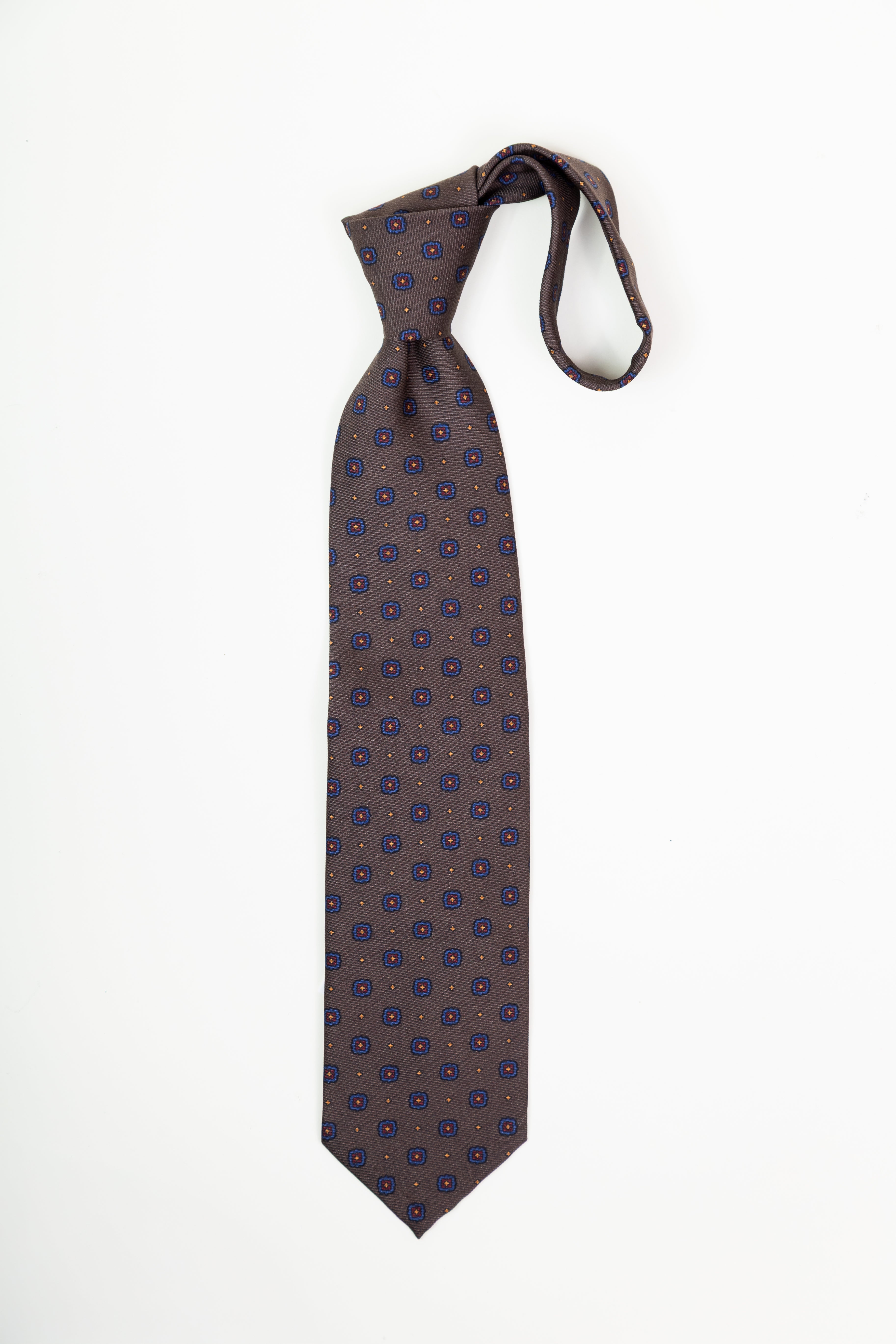 Corbata de seda printed twill Floral motive brown in town / CASA SARTORIAL