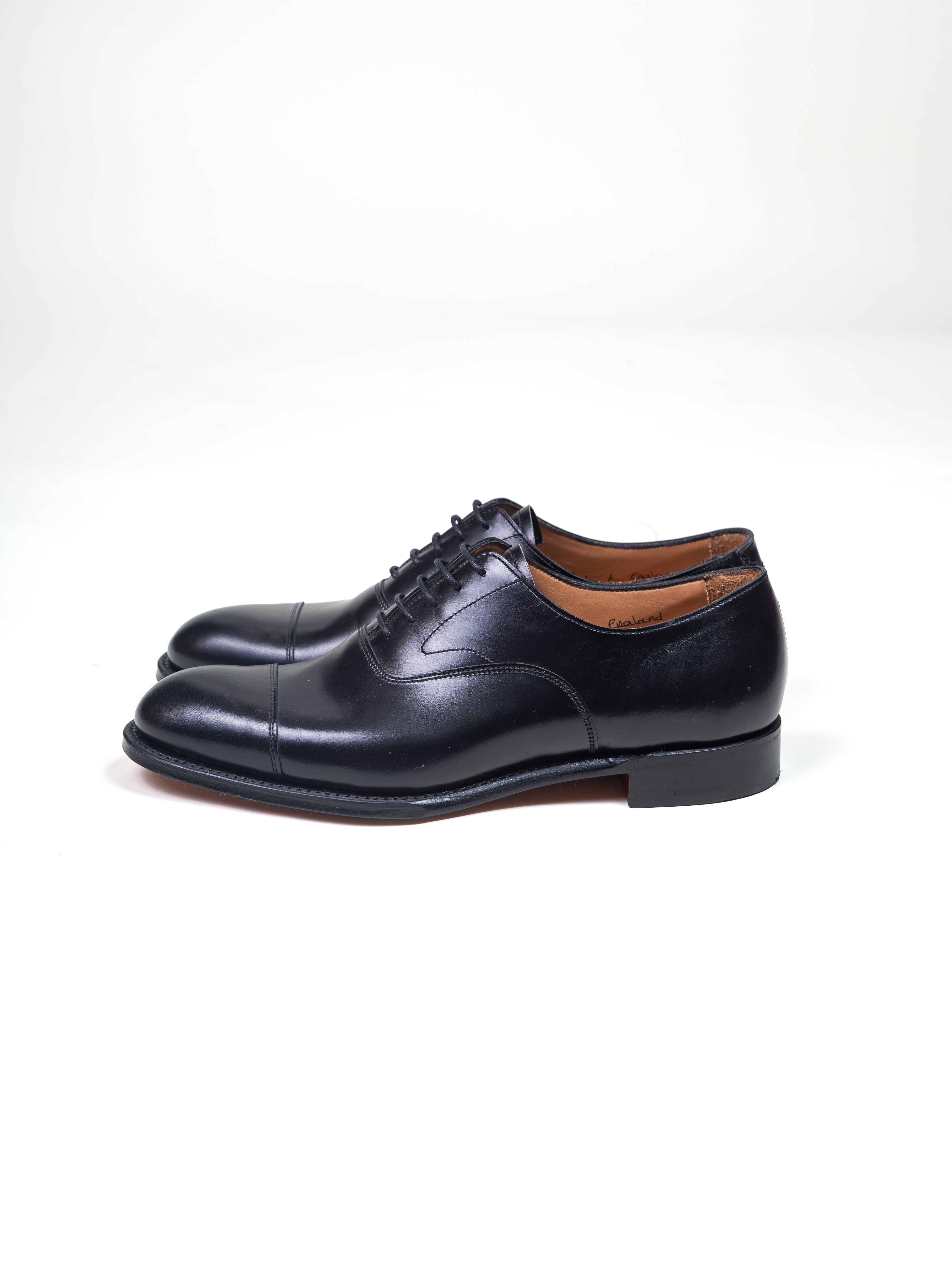 Shoes Alfred Capped Oxford in Black Calf Leather /  JOSEPH CHEANEY